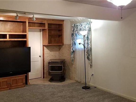 2nd image of 10834 E Ayers St