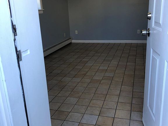 5th image of 55 Otsego St