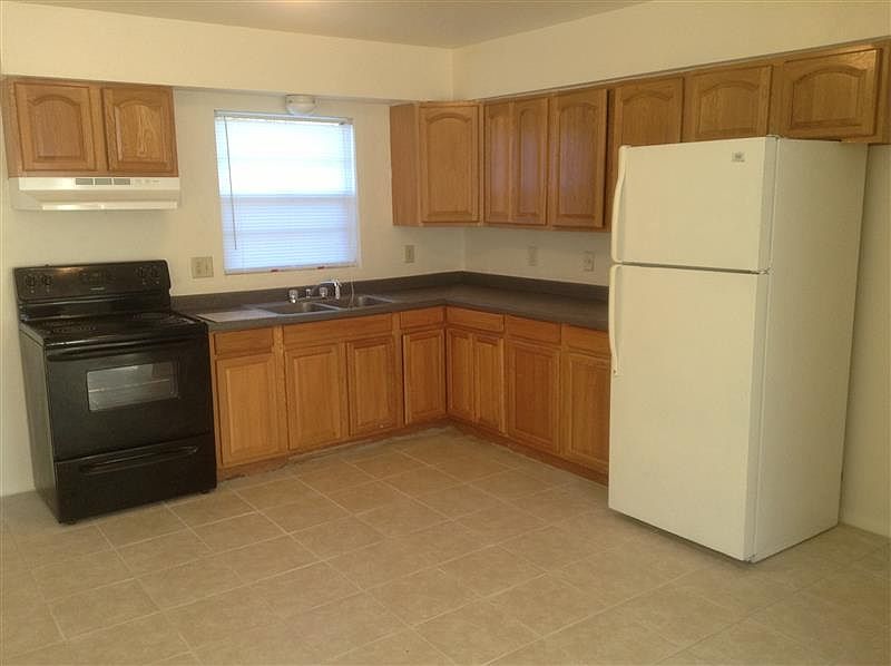 1st image of 2980 SE 19th Ave