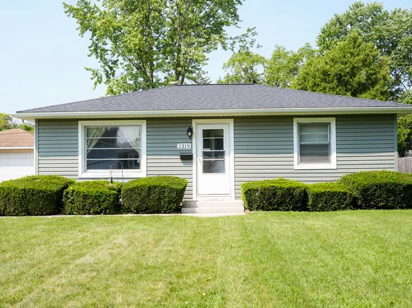 1319 N William St, Joliet, IL 60435