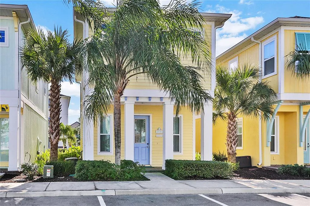 2 bed, 2.5 bath, 1305 sqft, $3,300 — Photo 1