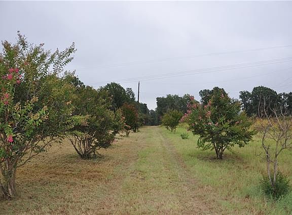 2nd image of 1615 County Road 1195