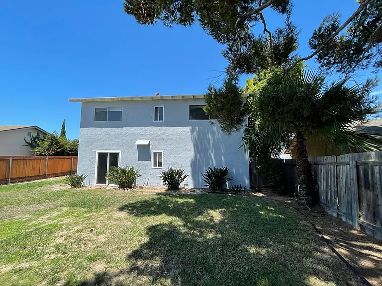 7354 Steinbeck Ave — Photo 4