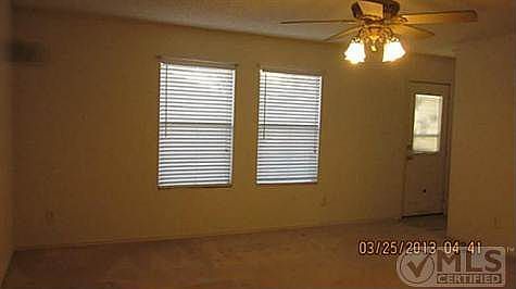 4th image of 2505 Plantation Dr