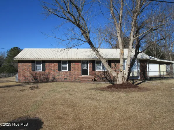 229 Mcarthur Drive, Jacksonville, NC 28546