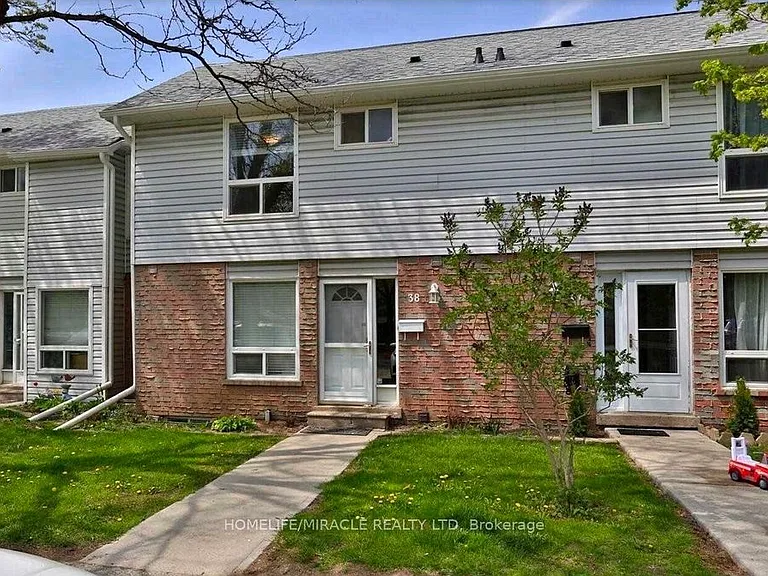 32 Mowat Blvd #38 — Photo 1