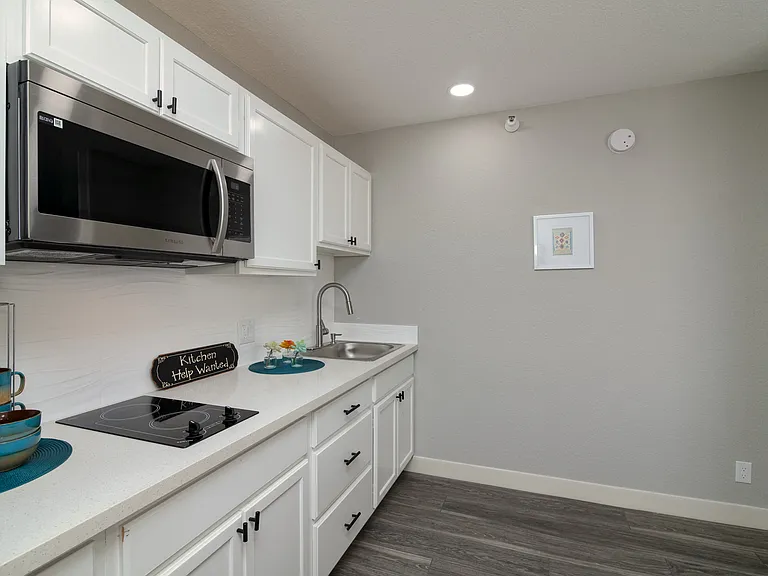 Avera Living - Memorial Apartments — Photo 21