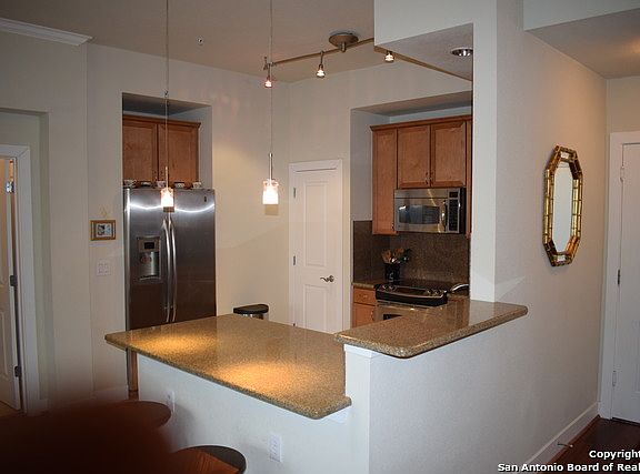 3rd image of 7342 Oak Manor Dr
