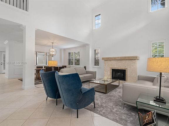 3rd image of 3706 Vista Way