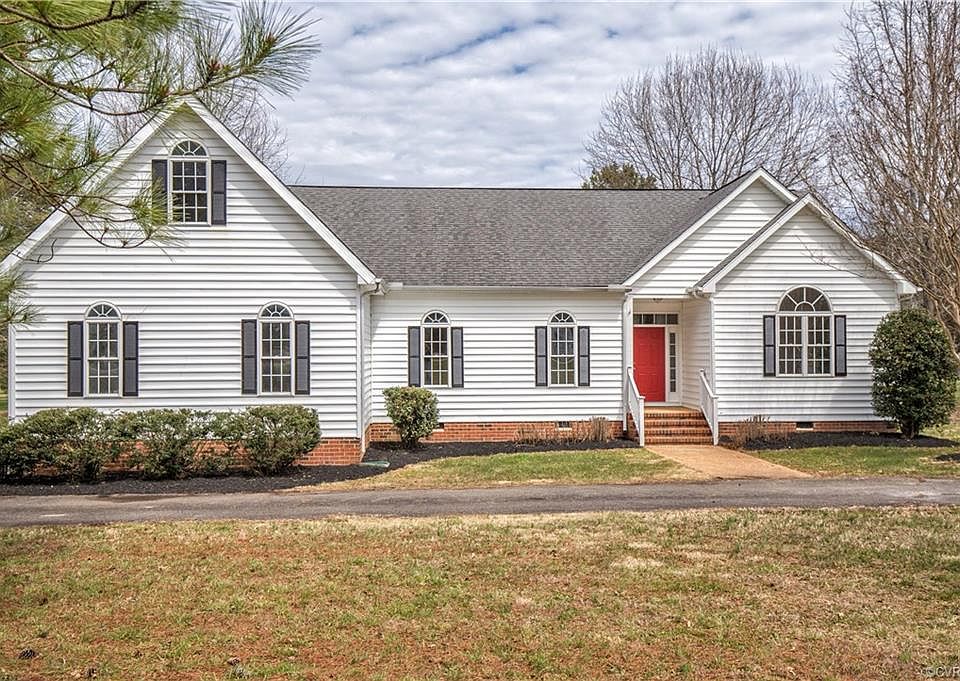 1st image of 2324 Graceland Dr