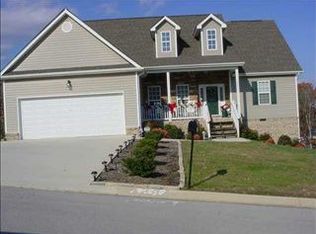 6243 Gibbs Ln, Ooltewah, TN 37363