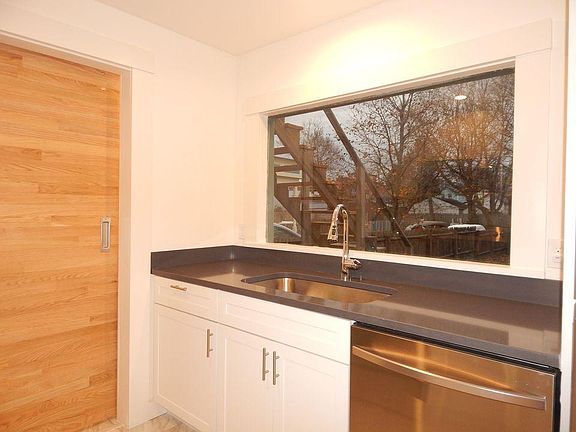 deep single sink/dishwasher