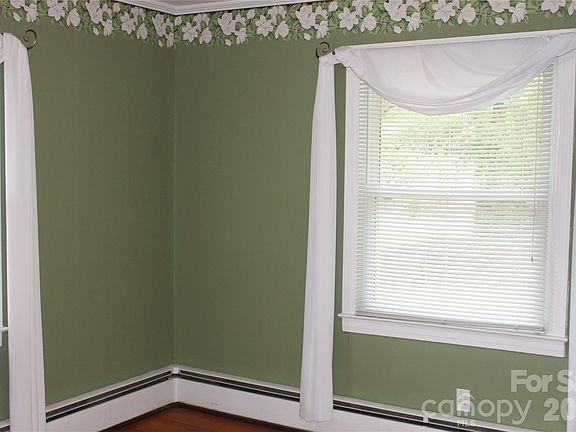 4th image of 507 Dakota St