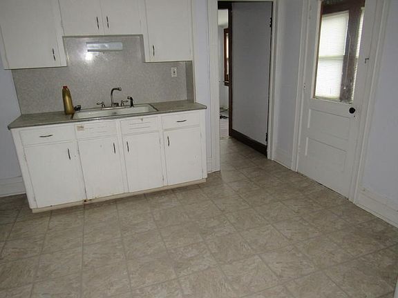 3rd image of 80 Highland Ave #2