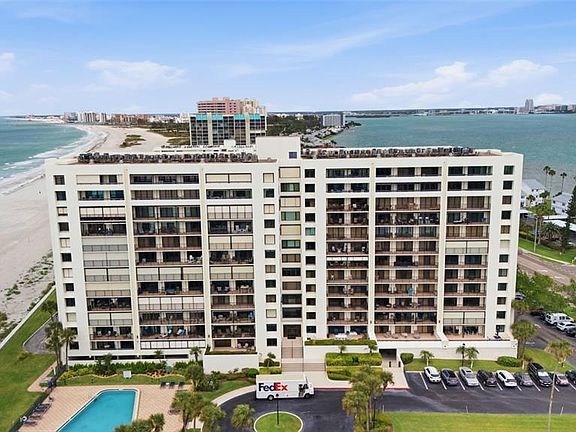 3rd image of 1460 GULF BOULEVARD #501