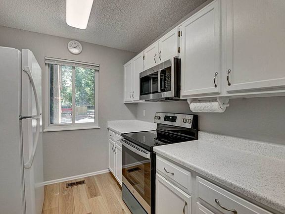 5th image of 3627 S Depew St Unit 8