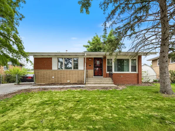 196 Craig Dr W, Chicago Heights, IL 60411