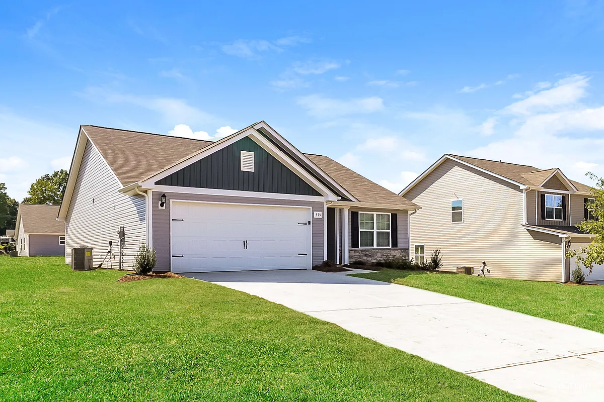 Building Photo - 375 Kenyon Dr