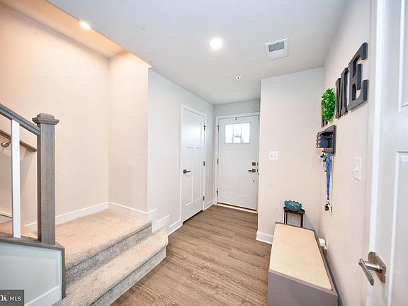3rd image of 3016 Strasbaugh Dr