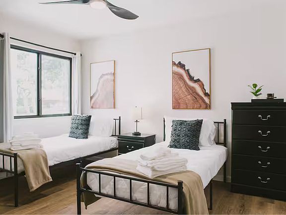 3rd image of 6433 Redpine Rd