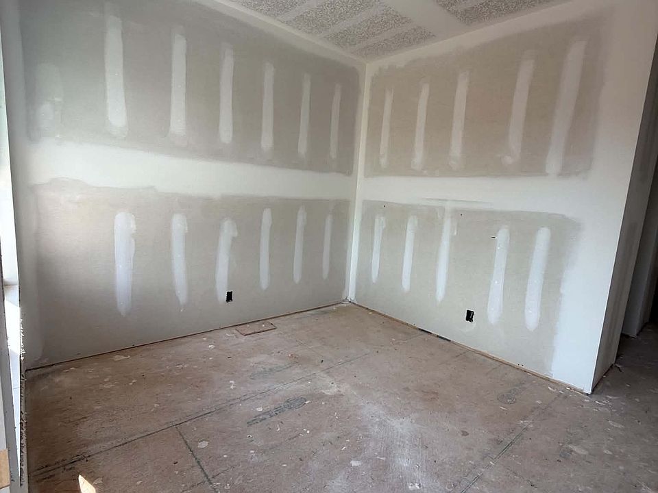 2nd image of 11 Echo Rdg Lot 11
