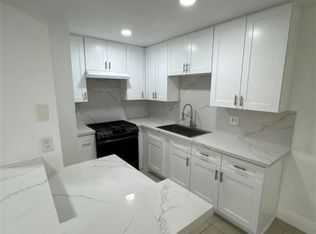 1101 W Macarthur Blvd Unit 301, Santa Ana, CA 92707