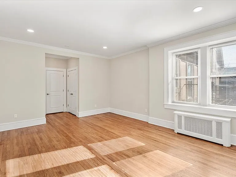 24 Springfield Ave Apartments — Photo 21