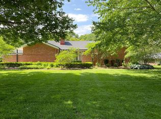 8661 Cedar St, Omaha, NE 68124