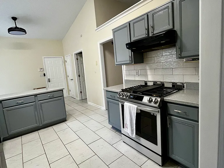 2925 Dogwood Creek Pkwy — Photo 15