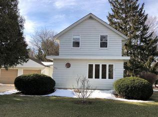 803 High St, Oconomowoc, WI 53066