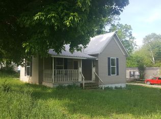 213 Swainson St, Tellico Plains, TN 37385