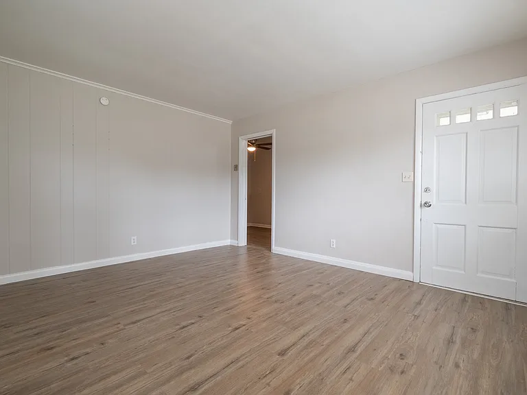 344 Woodview Ave #A — Photo 15