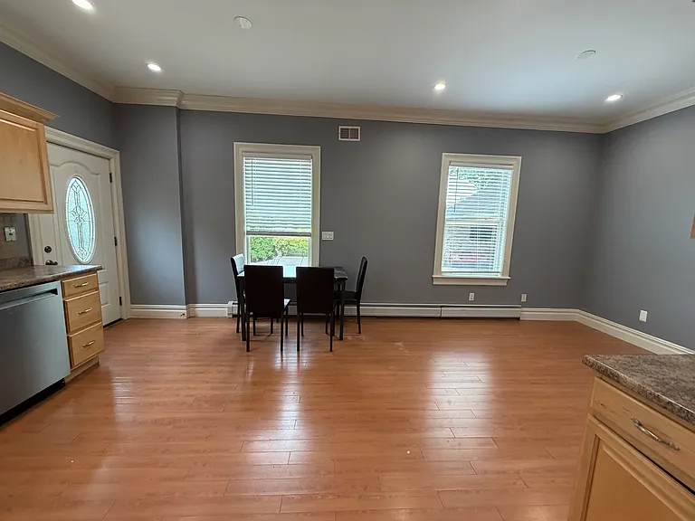 488 Ionia Ave #2 — Photo 10