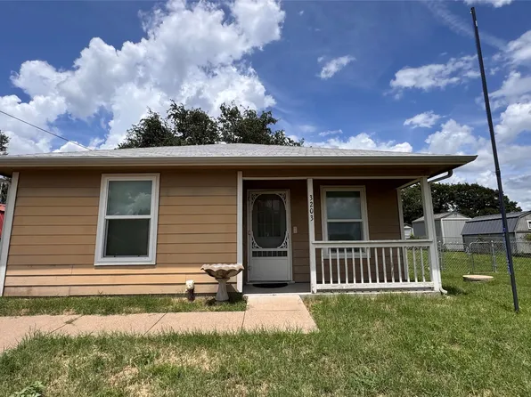 3203 Echo Trl, Granbury, TX 76049