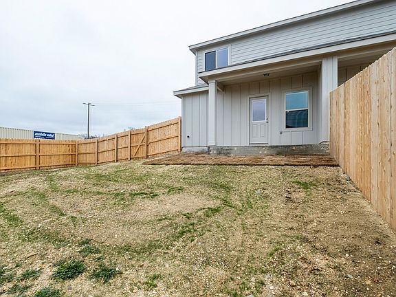 4th image of 1201 Garland Rd