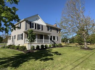 18 Kline Blvd, Whitehouse Station, NJ 08889