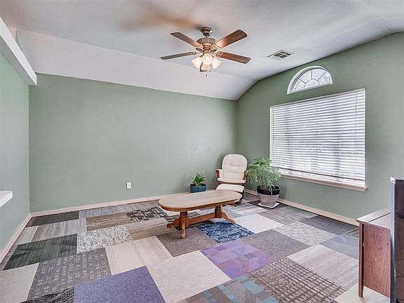 5th image of 1437 Forest Glenn Cir