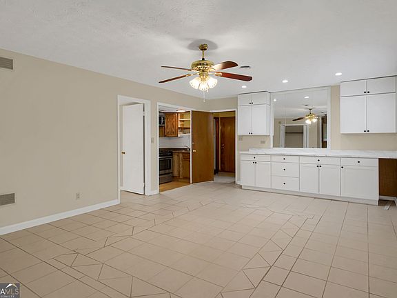 3rd image of 1462 Ester Ct
