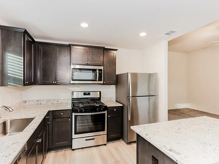 1456 Palamedes Dr — Photo 9