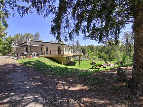 3rd image of 215 Uxbridge Pickering Townline Rd