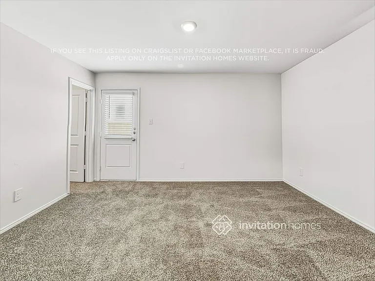 3218 Crestone Dr — Photo 7