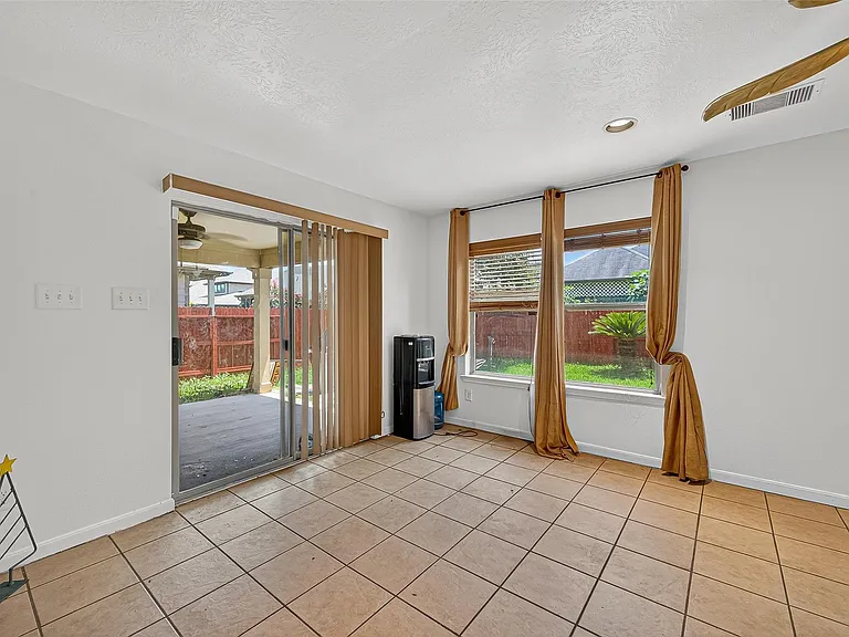 16547 Lanesborough Dr — Photo 19