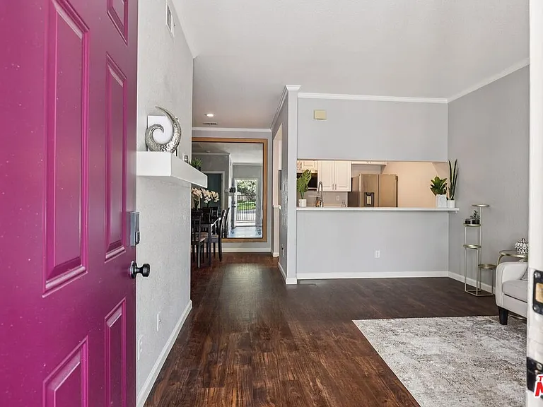 1706 Bevin Brook Dr — Photo 2