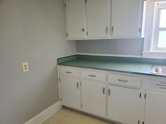 3rd image of 5195 Main St APT 3