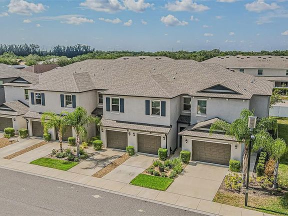 4th image of 817 ROYAL EMPRESS DRIVE