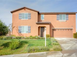 16712 Golden Bluff Loop, Riverside, CA 92503