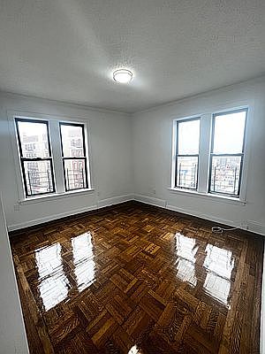 2nd image of 660 W 180th St APT 5A