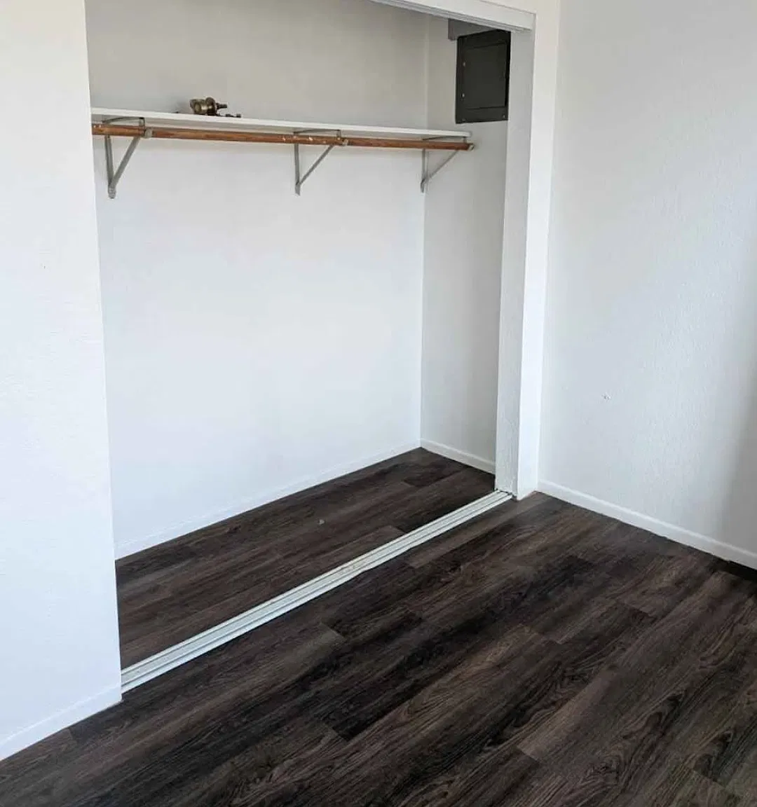 2 bed, 900 sqft, $1,350 — Photo 4