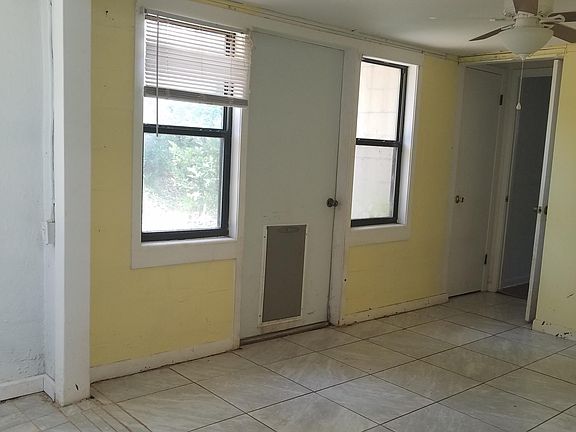 4th image of 3038 Noland St