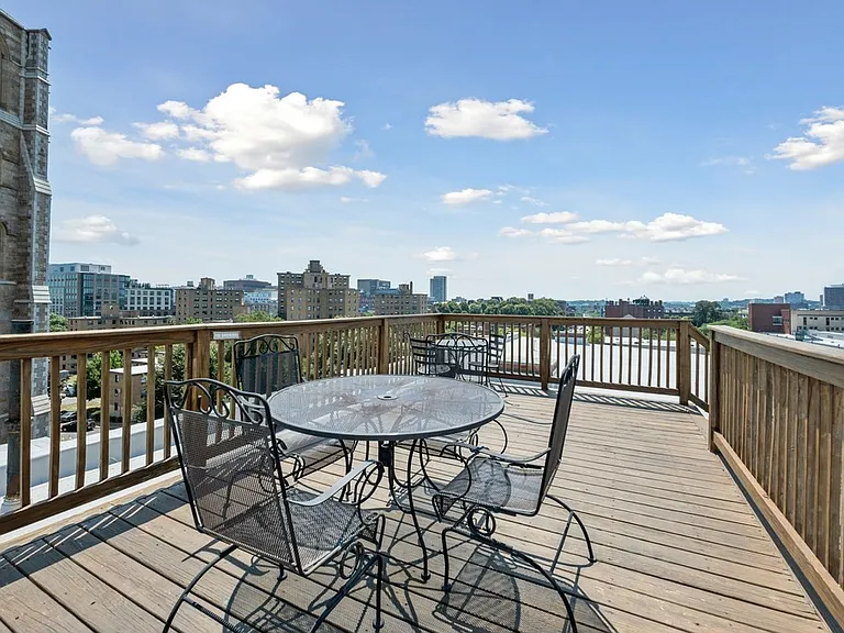1411 Washington St #24 — Photo 21